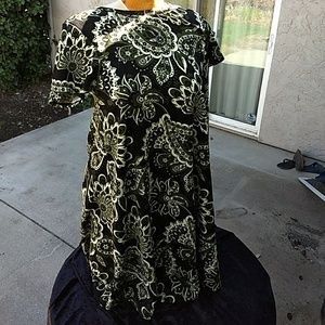 LulaRoe short sleeve dress, never worn, w/tags